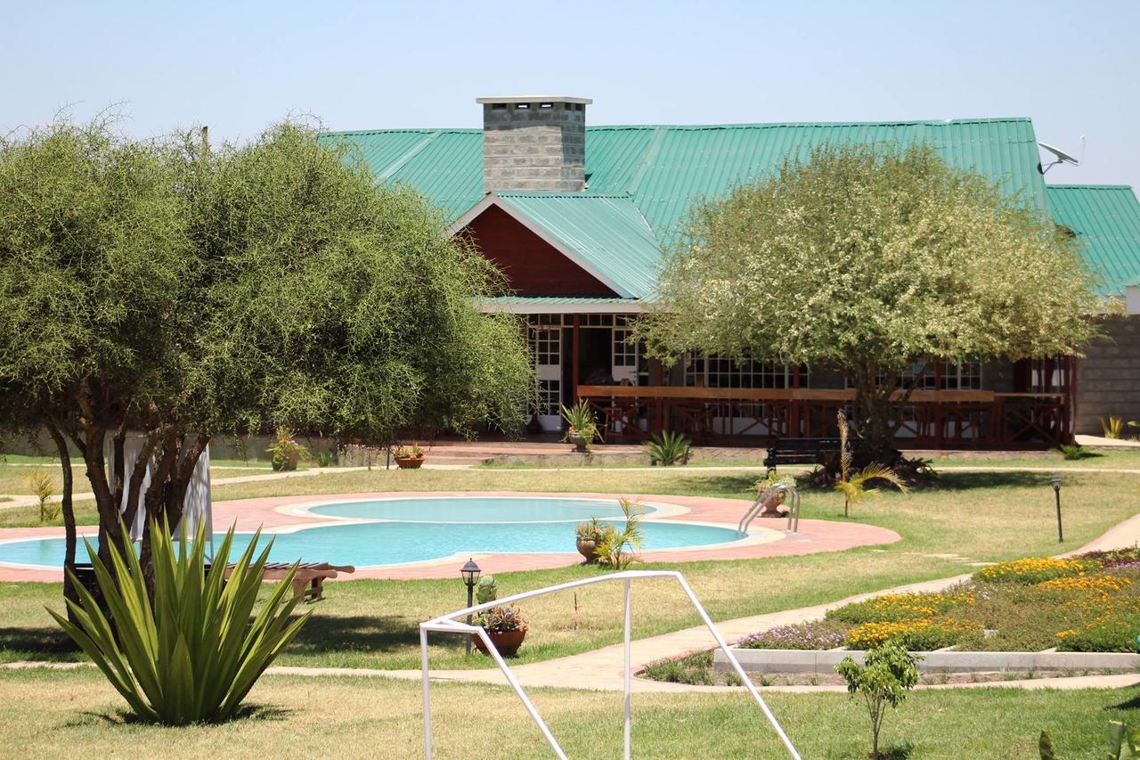 Tumaini Gardens Bed & Breakfast Kajiado Екстериор снимка